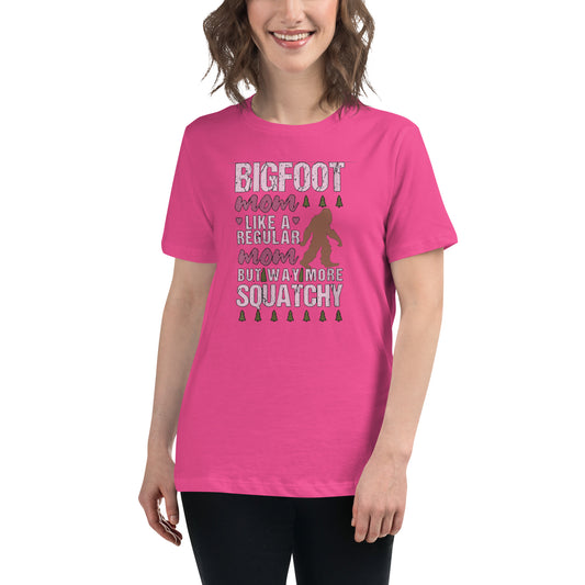 Bigfoot Mom Women's Relaxed T-Shirt